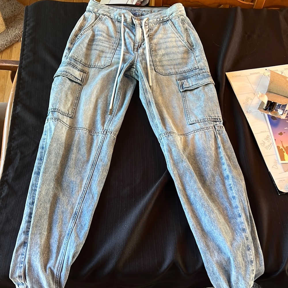American eagle cargo jeans size 2long